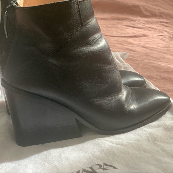 ZARA Black Leather Boots - Picture 4 of 8